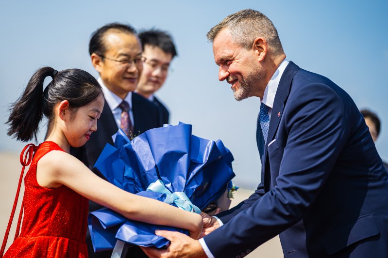 Prezident SR pricestoval do Pekingu na štátnu návštevu Čínskej ľudovej republiky Prezident SR pricestoval do Pekingu na štátnu návštevu Čínskej ľudovej republiky