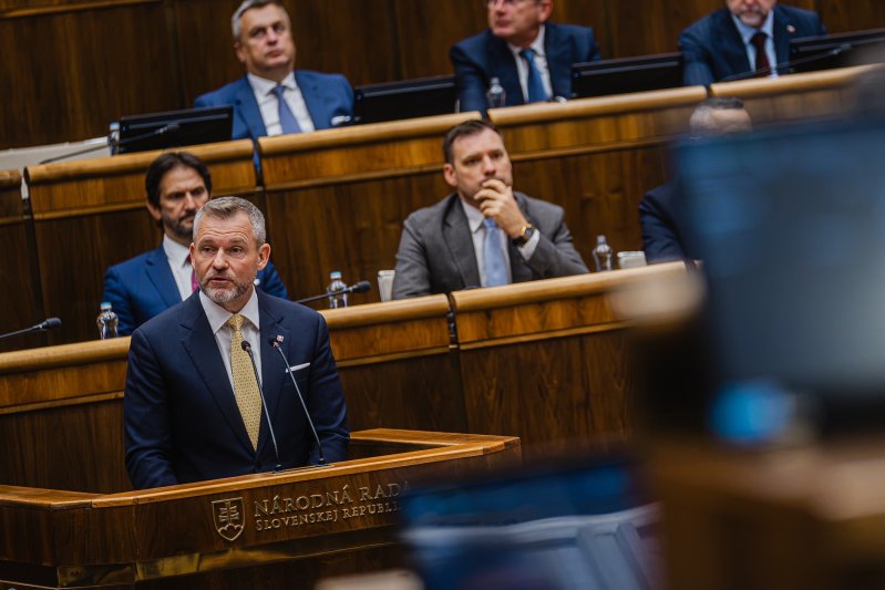 Prezident SR: Slovensko potrebuje namiesto politických sporov riešiť skutočné výzvy svojej budúcnosti Prezident SR: Slovensko potrebuje namiesto politických sporov riešiť skutočné výzvy svojej budúcnosti