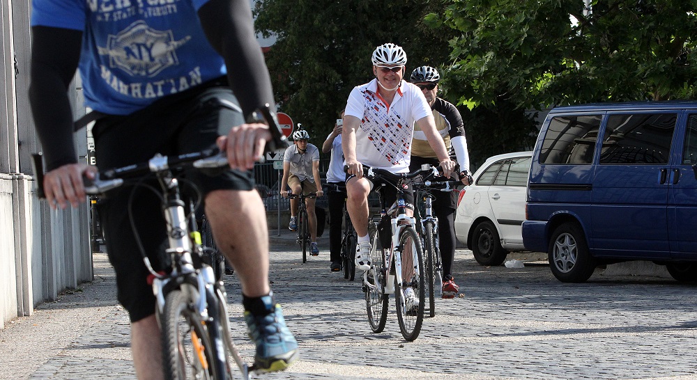 Prezident sa pripojil ku kampani Do práce na bicykli