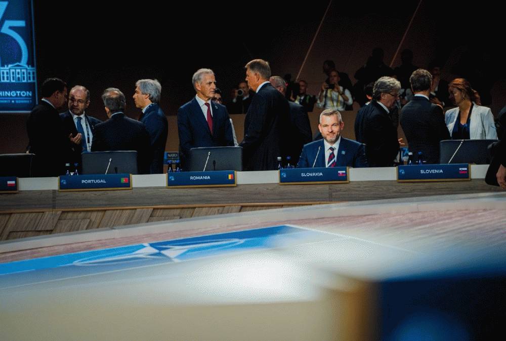 Prezident SR po rokovaní na Samite NATO vo Washingtone
