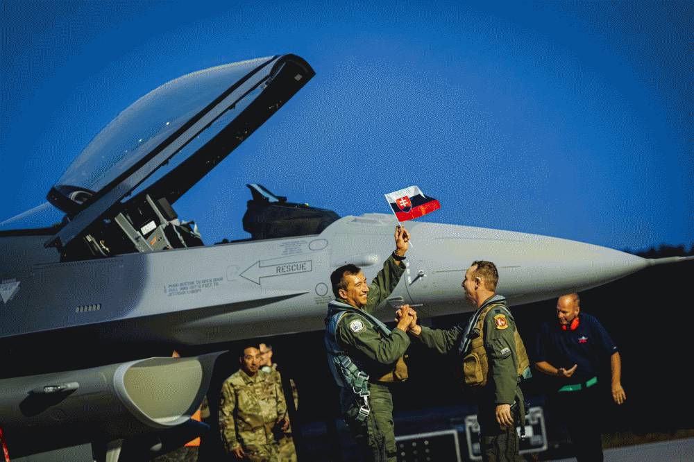 Prezident SR Peter Pellegrini: Nové stíhačky F-16 výrazne zvýšia obranyschopnosť našej vlasti