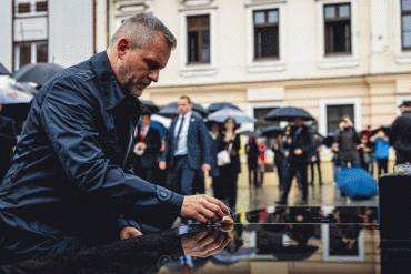 Prezident SR Peter Pellegrini si uctil obete holokaustu a rasového násilia